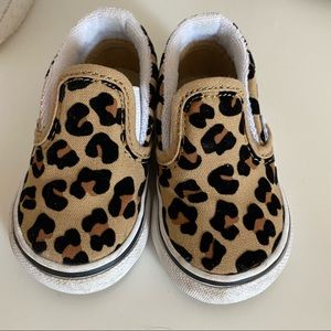 Leopard baby vans